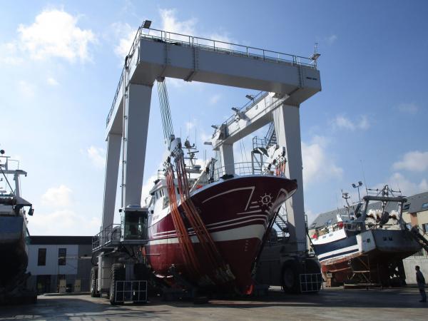 游艇吊（游艇搬运吊）